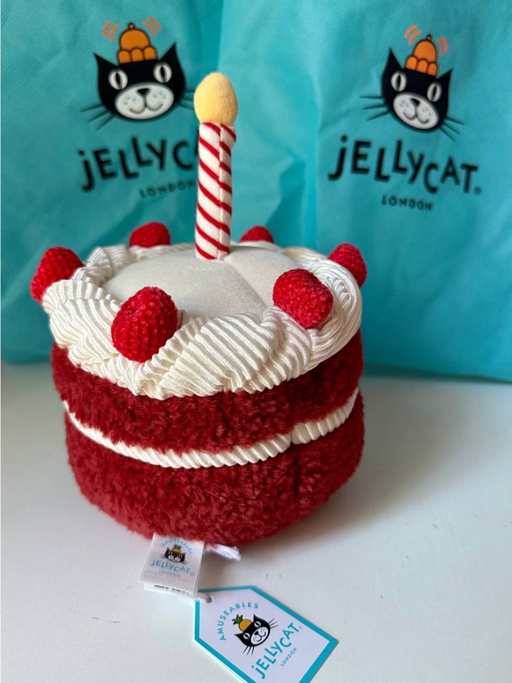 Jellycat BNWT Cheri Cake - Picture 2 of 5